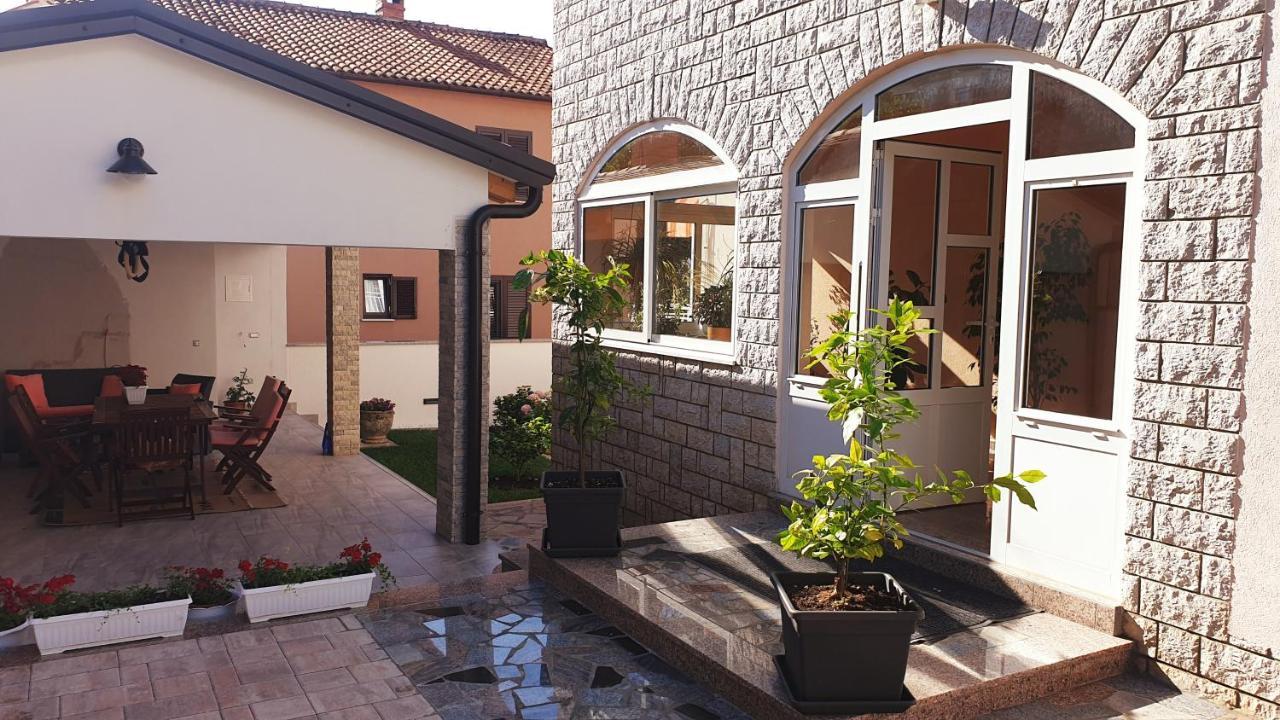 House Maric Appartement Poreč Buitenkant foto